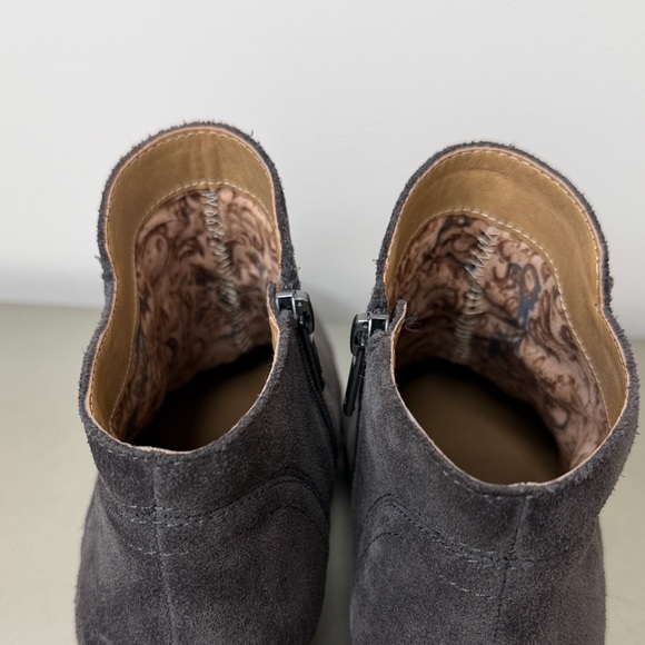 Lucky Brand Grey Western Boho Suede Ankle Booties Size 8.5M - Picture 6 of 13